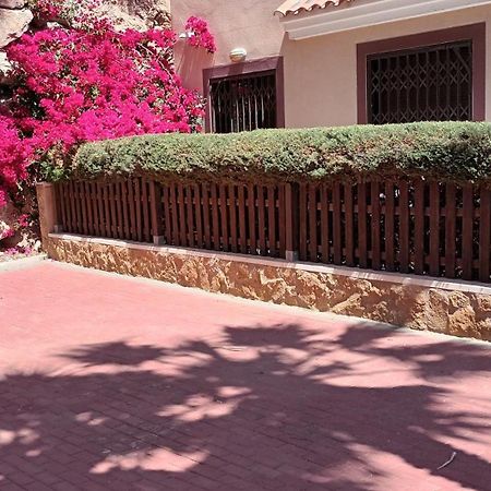 Apartamento Tranquilo Cerca De Buena Piscina Y Con Buen Aire Acondicionado Aguilas Exterior photo