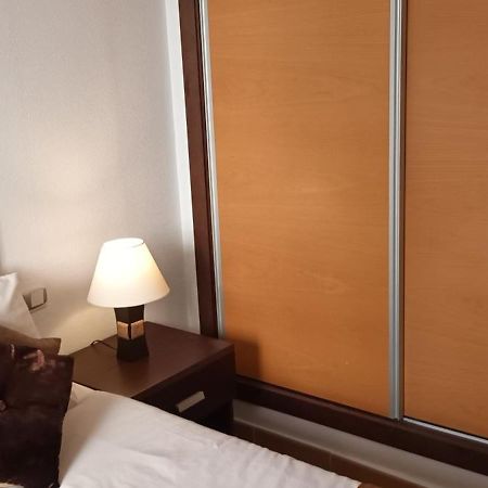 Apartamento Tranquilo Cerca De Buena Piscina Y Con Buen Aire Acondicionado Aguilas Exterior photo