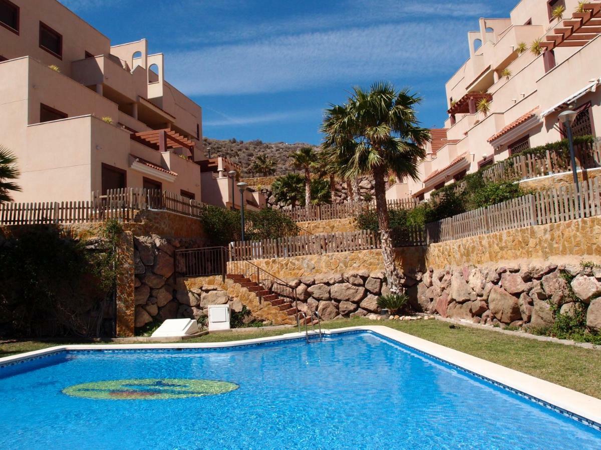 Apartamento Tranquilo Cerca De Buena Piscina Y Con Buen Aire Acondicionado Aguilas Exterior photo